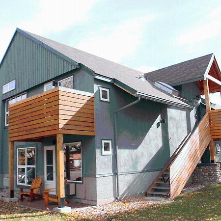 Waterton Lakes Lodge Resort Экстерьер фото
