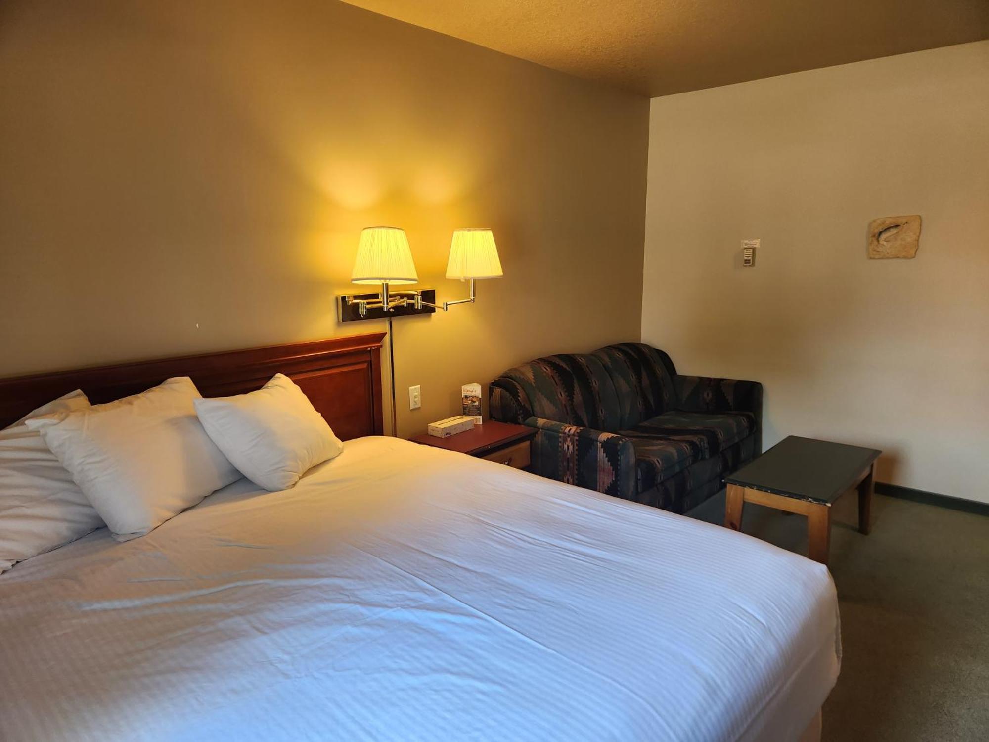 Waterton Lakes Lodge Resort Экстерьер фото