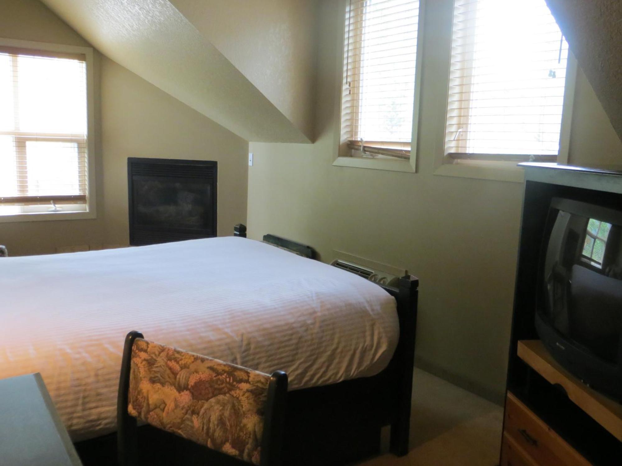 Waterton Lakes Lodge Resort Номер фото