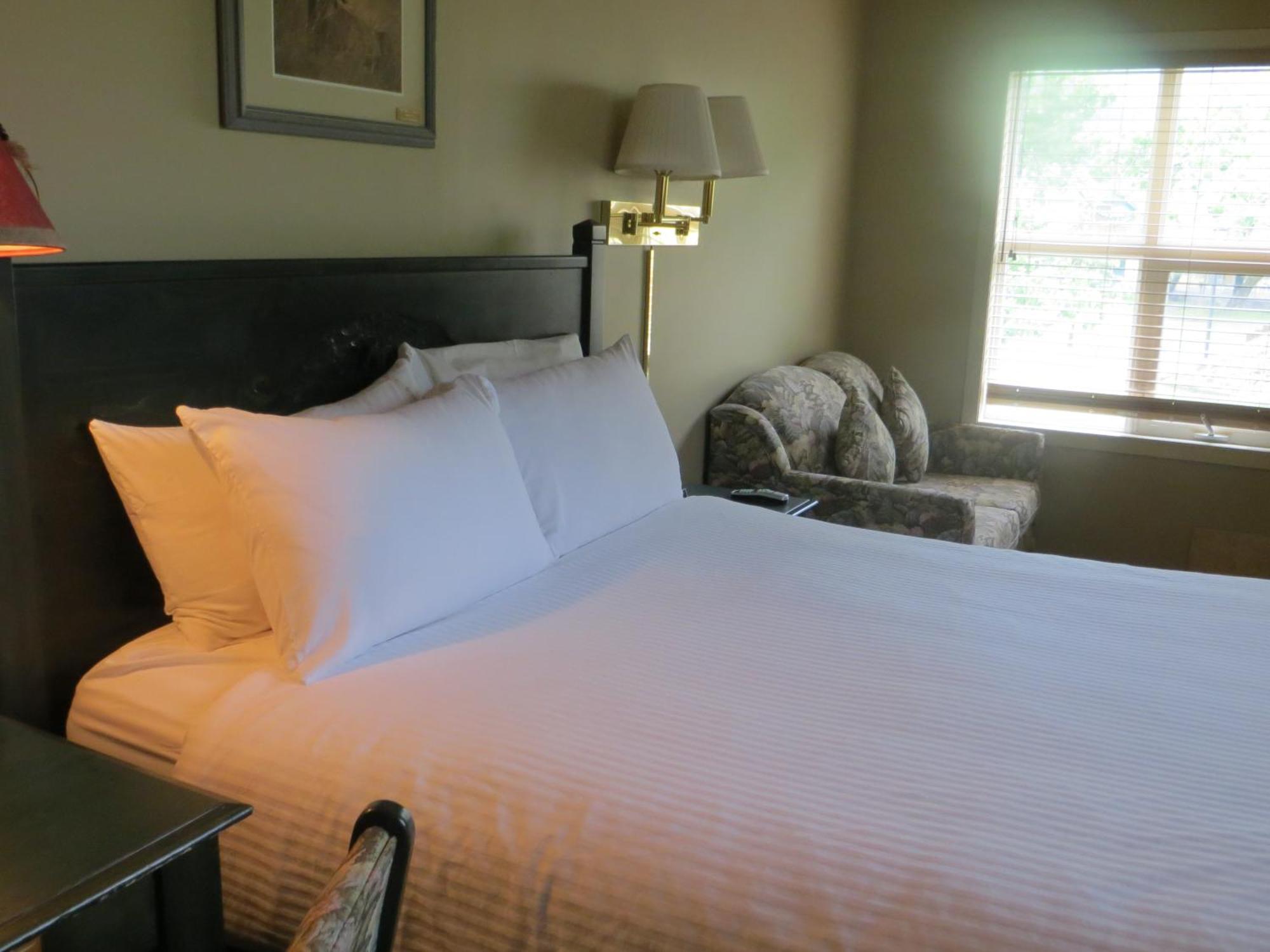 Waterton Lakes Lodge Resort Номер фото