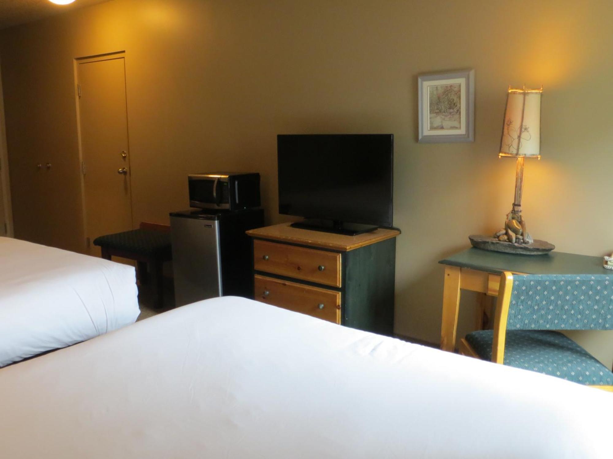 Waterton Lakes Lodge Resort Номер фото
